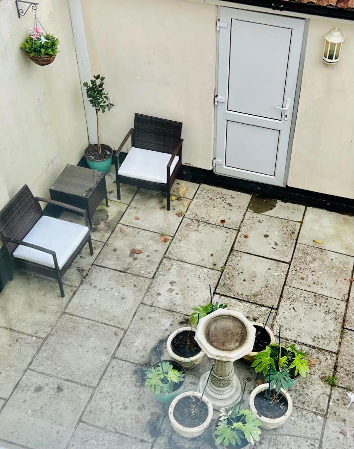 Dapps Hill Haven - Between Bristol And Bath, Both 9 Mins By Train! Keynsham Exterior foto